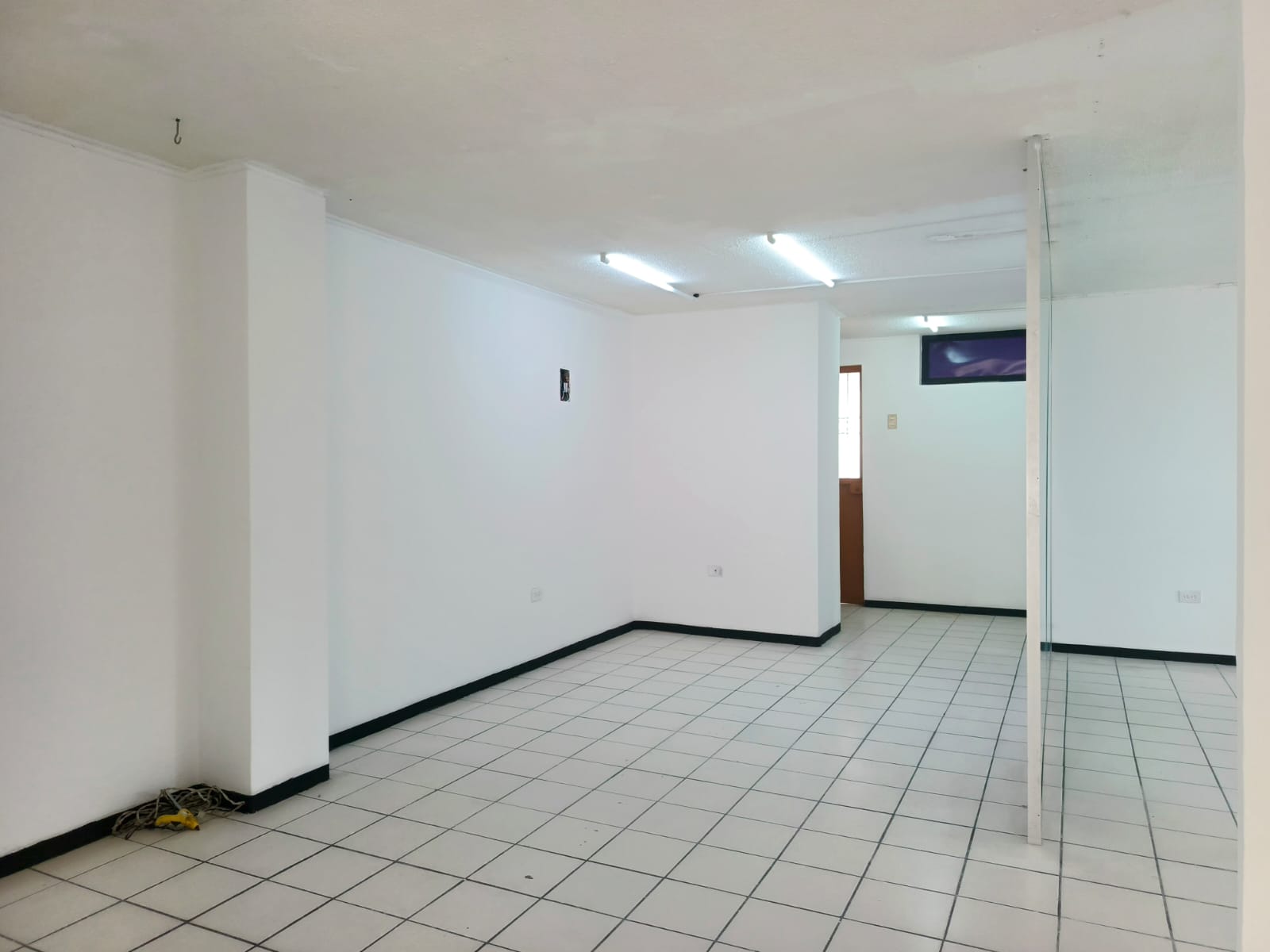 10 Local Comercial en Planta Baja en Renta – Sector Agua Clara