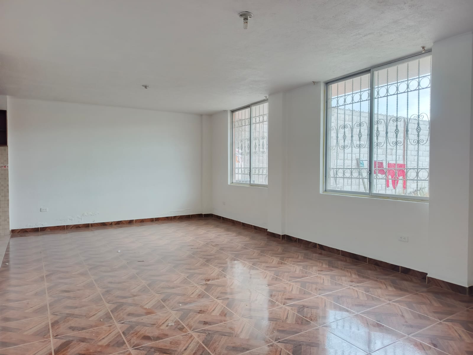 3 Departamento en planta baja en renta – Sector Marianas, Calderón