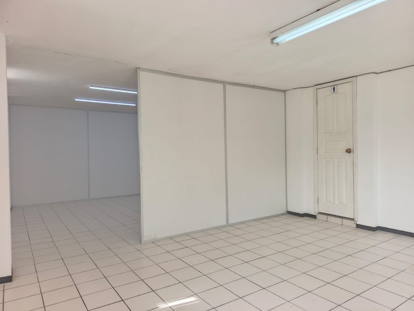 4 Local Comercial en Planta Baja en Renta – Sector Agua Clara