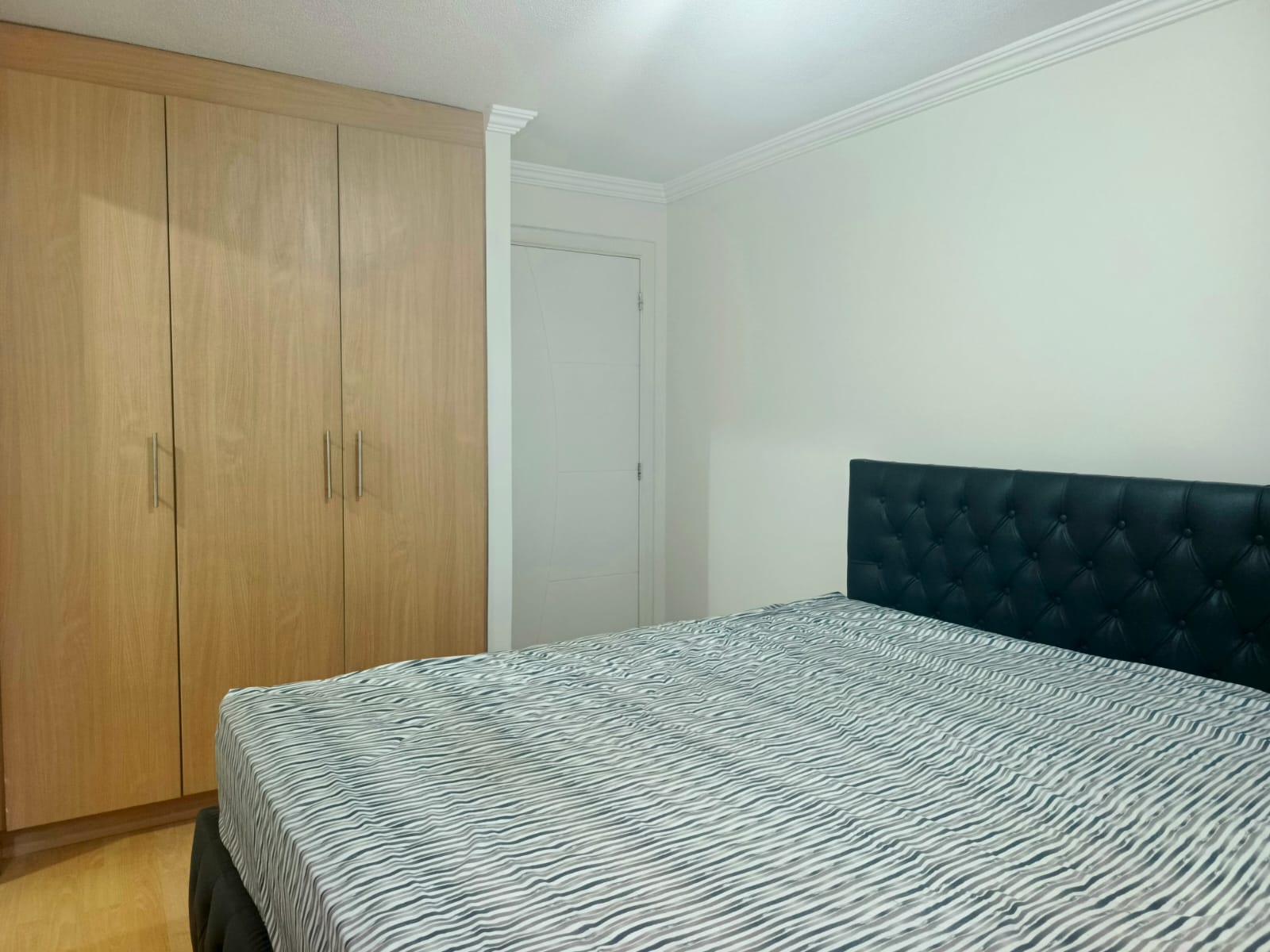 5 Bonito departamento semi amoblado en renta al Norte de Quito