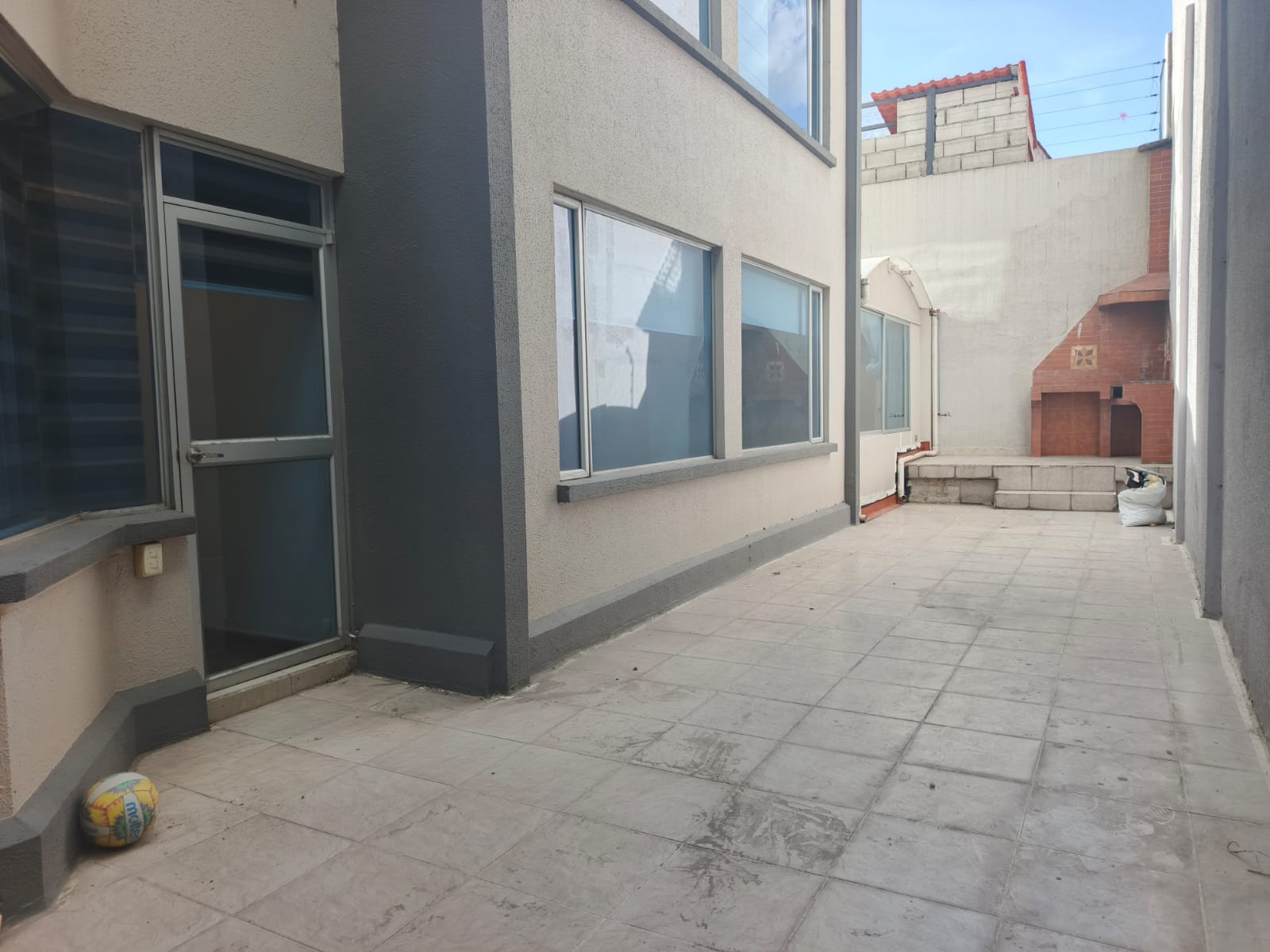WhatsApp Image 2026-06-16 at 12.15.10 PM (1) ¡Tu nuevo hogar con patio privado y BBQ en Ponceano Alto!