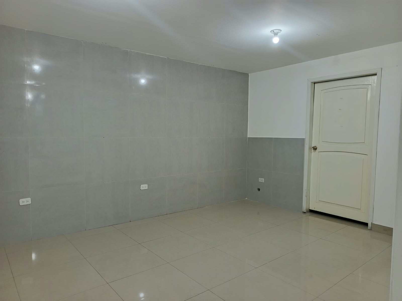 RENTO OFICINA COMERCIAL