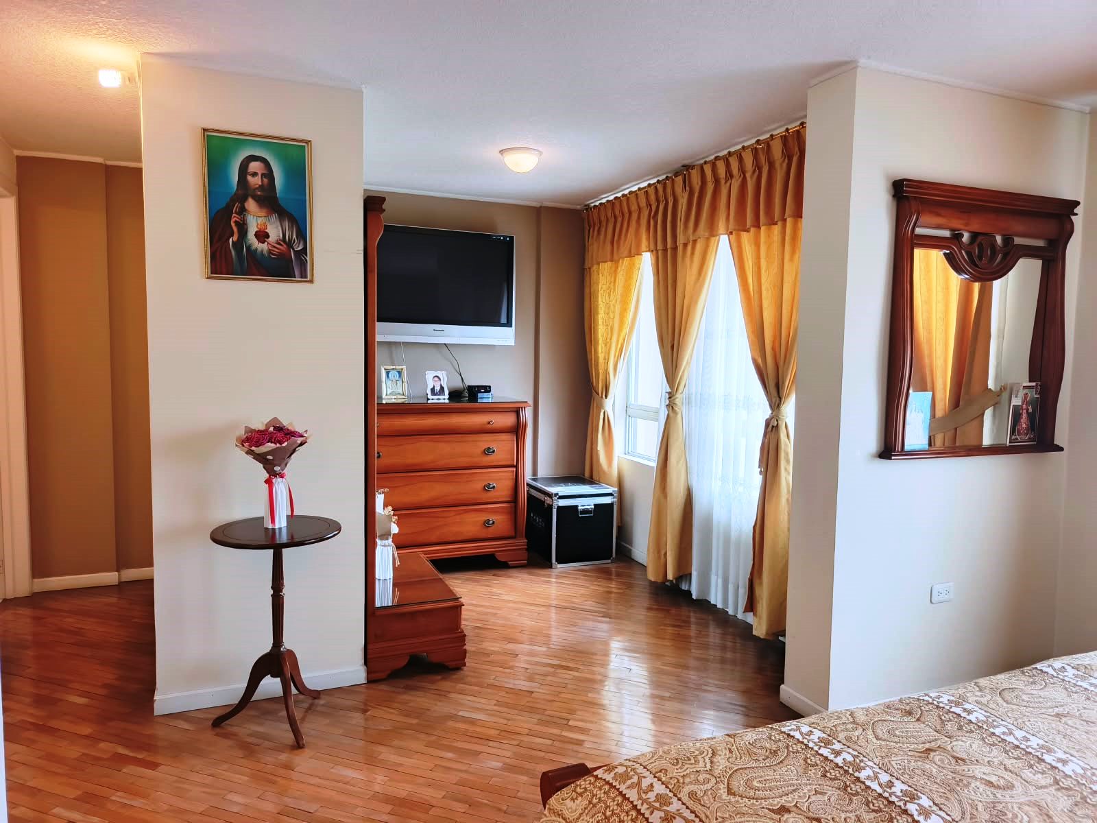 CASA EN VENTA CARCELEN URBANIZACIÓN URABÁ 1 – CONJUNTO PRIVADO | 3 PLANTAS + SUITE | 202 m²