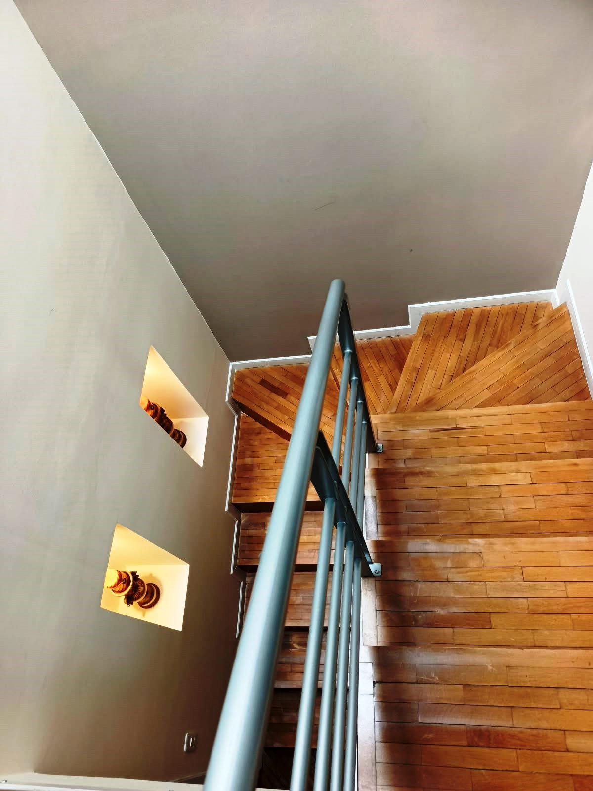 CASA EN VENTA CARCELEN URBANIZACIÓN URABÁ 1 – CONJUNTO PRIVADO | 3 PLANTAS + SUITE | 202 m²